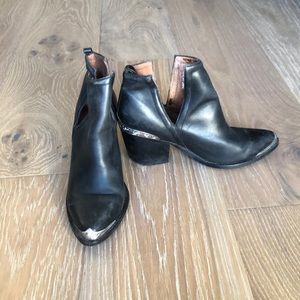 Jeffrey Campbell Cromwell Bootie